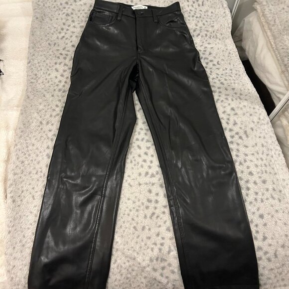 Abercrombie 90's Straight Ultra High Rise Leather Pants- Curve Love - Picture 1 of 3